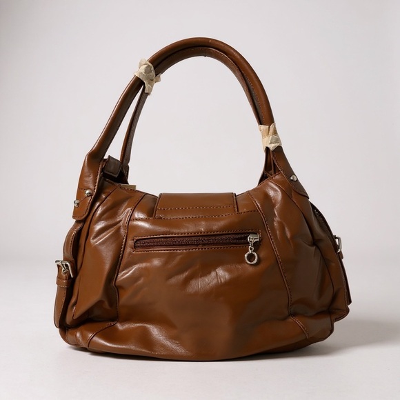 Y2K Look is back Vegan leather with lots of straps - Picture 2 of 3